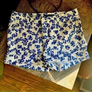 Gap Floral Stretch Shorts Size 2